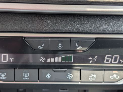 Used 2025 Nissan Altima 2.5 SL FWD image 20