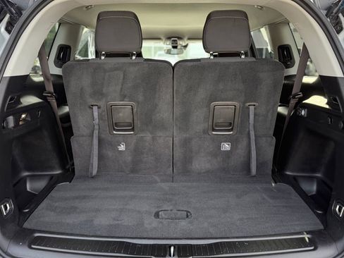 Used 2023 Jeep Grand Cherokee L Laredo image 5