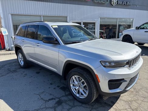 New 2025 Jeep Grand Cherokee Laredo X w/ Luxury Tech Group I image 1