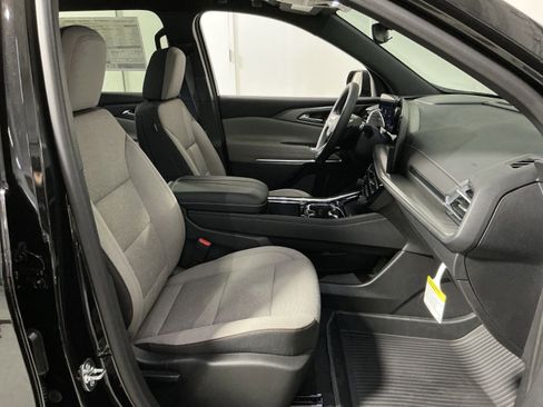 New 2026 Chevrolet Traverse LT w/ LPO, Floor Liner Package image 35