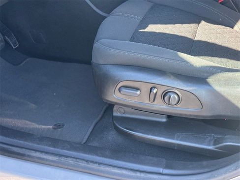 Used 2021 Chevrolet Blazer LT image 26