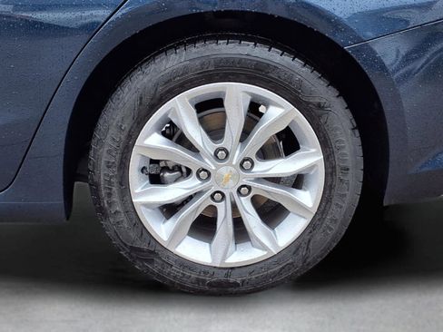 Used 2022 Chevrolet Malibu LT image 3