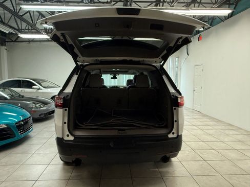 Used 2020 Chevrolet Traverse LT w/ LT Premium Package image 20