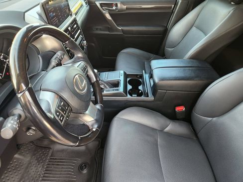 Used 2023 Lexus GX 460 Premium w/ Premium Package AWD/4WD image 12