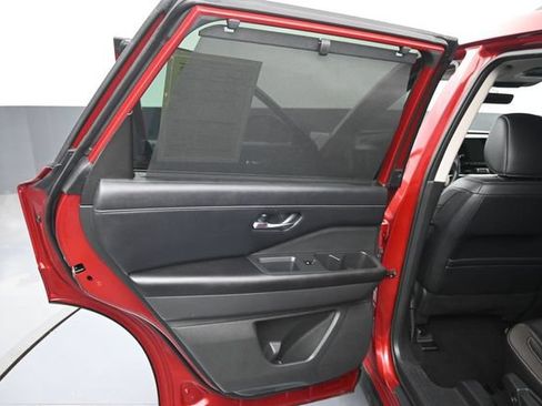 Used 2023 Nissan Pathfinder SL AWD/4WD image 27