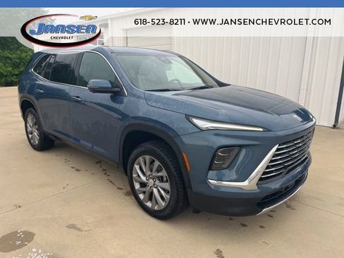 Used 2025 Buick Enclave Preferred FWD image 1