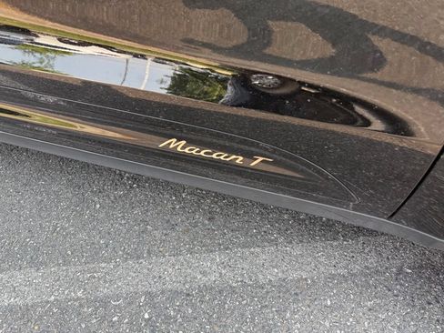 Used 2024 Porsche Macan Turbo AWD/4WD image 9