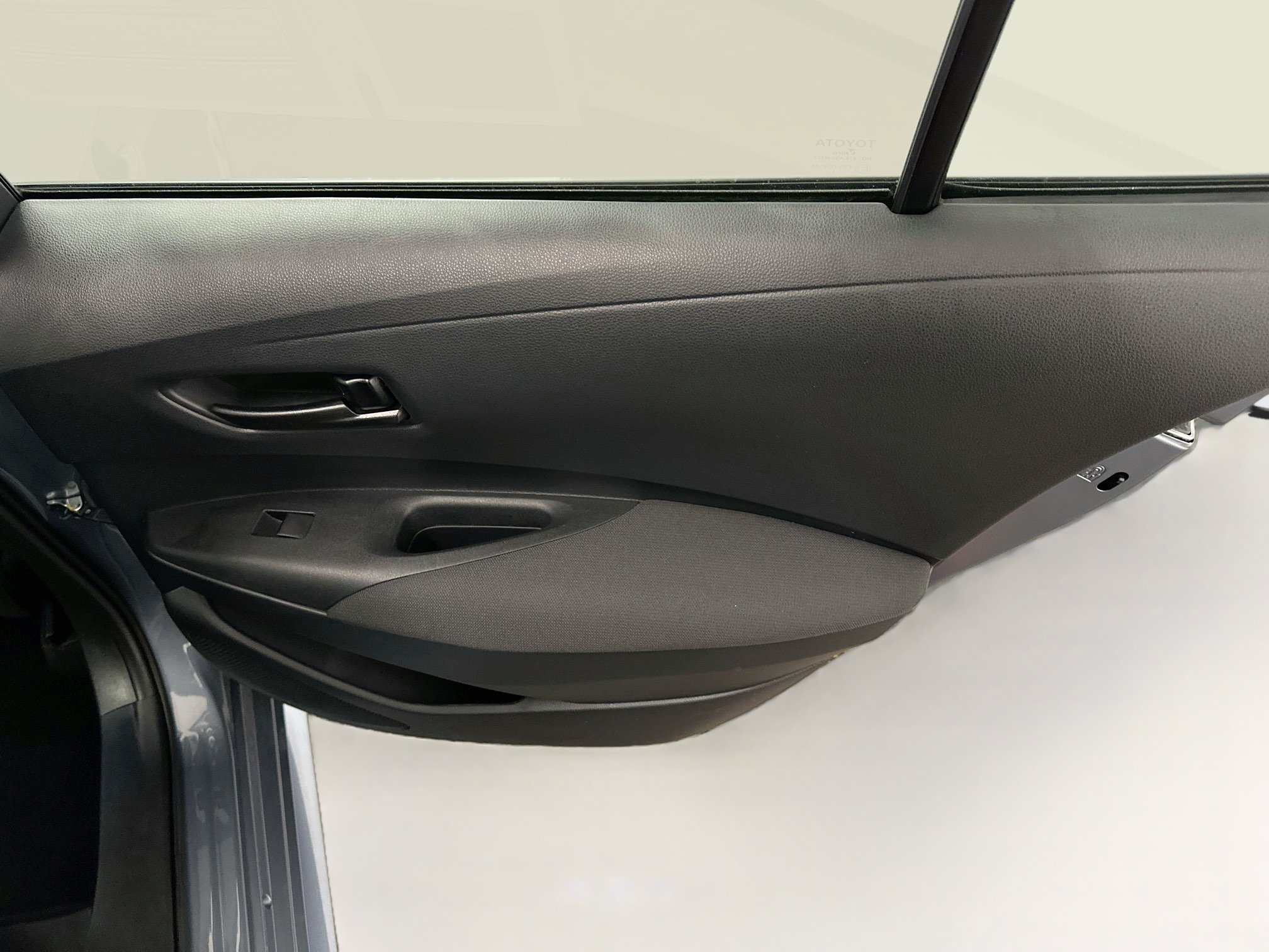 Used 2026 Toyota Corolla LE FWD image 30