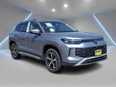New 2026 Volkswagen Tiguan SE