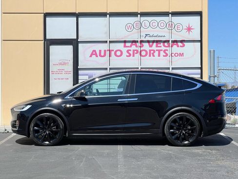 Used 2018 Tesla Model X 75D image 5