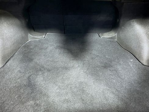 Used 2022 Toyota Corolla LE FWD image 33