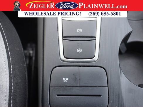 Used 2023 Ford Escape Active image 18