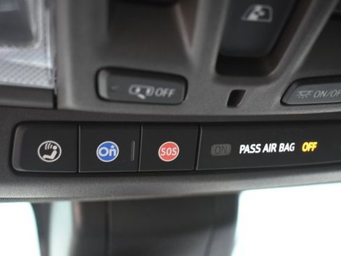 Used 2022 GMC Sierra 1500 SLT w/ SLT Premium Plus Package image 33