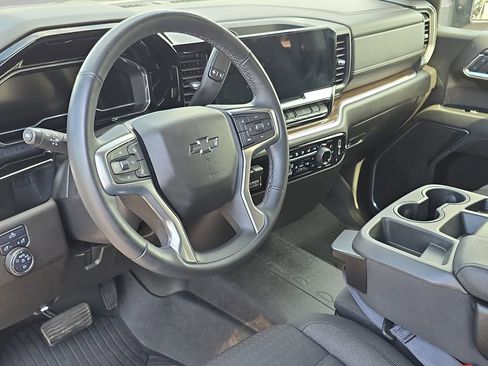 Certified 2023 Chevrolet Silverado 1500 RST AWD/4WD image 18