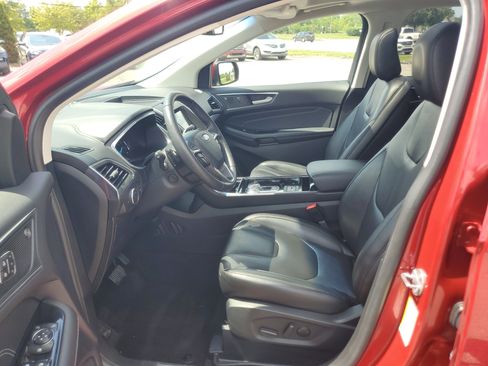 Used 2020 Ford Edge Titanium AWD/4WD image 12
