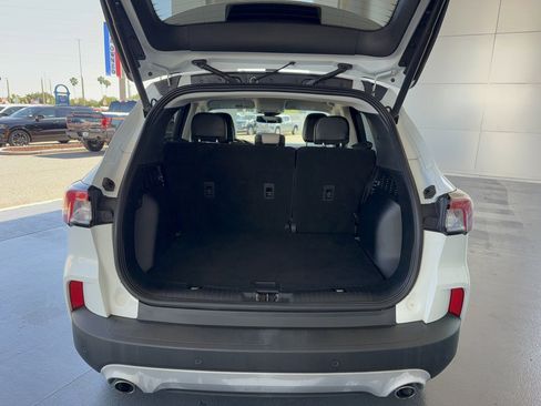 Certified 2022 Ford Escape Titanium AWD/4WD image 7