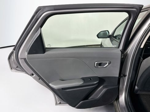 Used 2025 Kia K4 FWD image 26