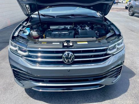 Used 2024 Volkswagen Tiguan SEL R-Line AWD/4WD image 17