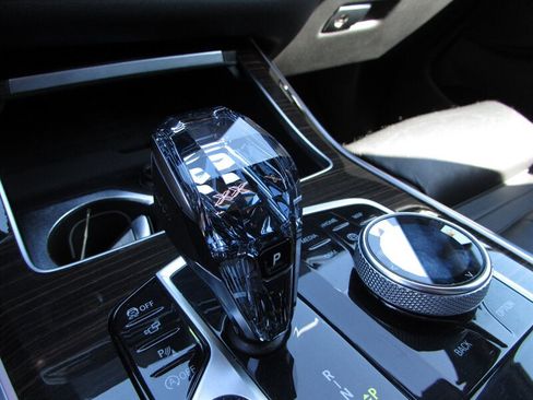 Used 2020 BMW X5 sDrive40i w/ Executive Package image 20