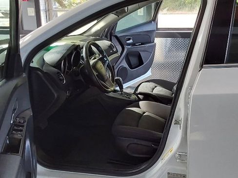 Used 2012 Chevrolet Cruze LT image 14