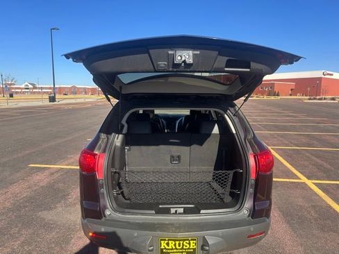 Used 2009 Chevrolet Traverse LT image 36