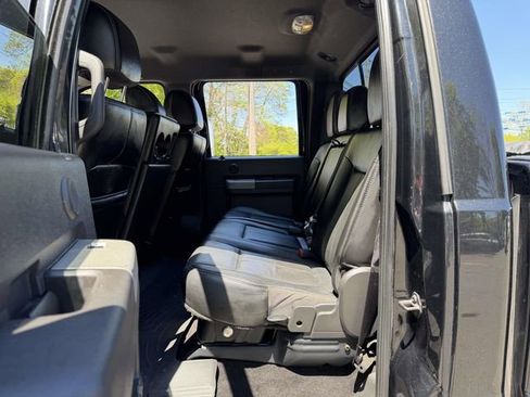 Used 2013 Ford F250 Lariat w/ Lariat Interior Pkg AWD/4WD image 22