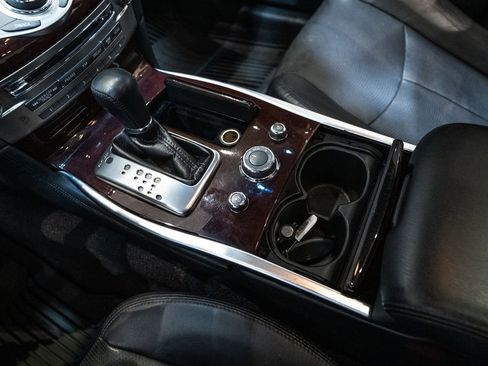 Used 2015 INFINITI Q70 L 3.7 image 19