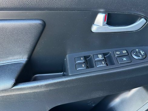 Used 2014 Kia Sportage LX FWD image 10