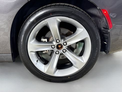 Used 2018 Dodge Charger R/T image 37