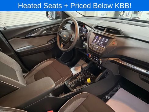 Used 2023 Chevrolet TrailBlazer LT FWD image 21