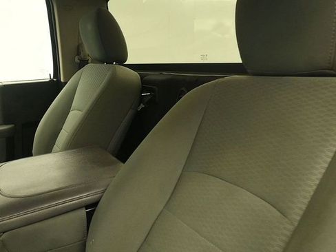 Used 2017 RAM 1500 Express image 16