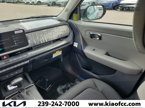 New 2027 Kia Seltos S FWD image 16