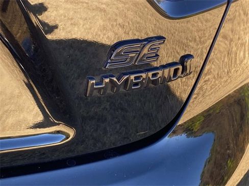 Used 2024 Toyota Corolla SE image 6