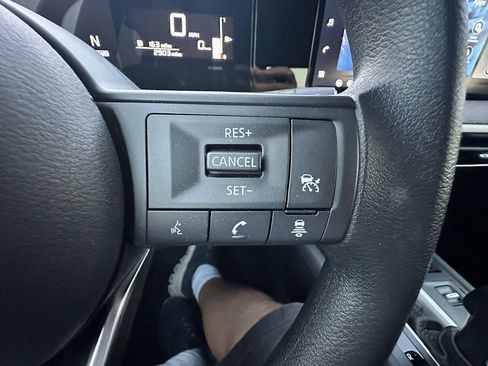 Used 2026 Nissan Kicks SV AWD/4WD image 35