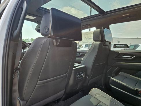 New 2026 GMC Yukon Elevation AWD/4WD image 25