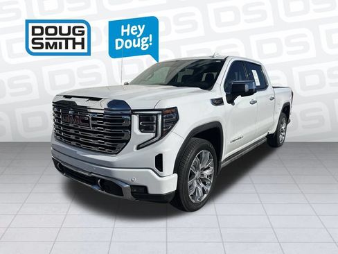 Used 2024 GMC Sierra 1500 Denali w/ Denali Reserve Package AWD/4WD image 3