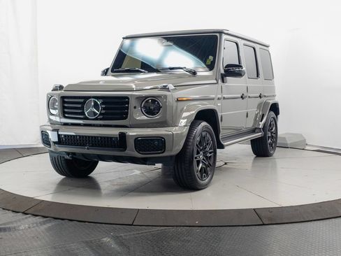 Certified 2025 Mercedes-Benz G 580 w/ Manufactur Interior Package image 3