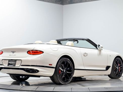Used 2020 Bentley Continental GT AWD/4WD image 17