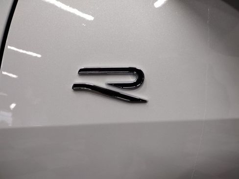 New 2026 Volkswagen Tiguan SEL R-Line image 6