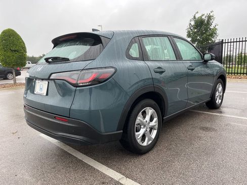 Used 2025 Honda HR-V LX image 4