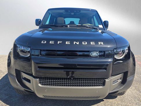 New 2026 Land Rover Defender 110 S image 8