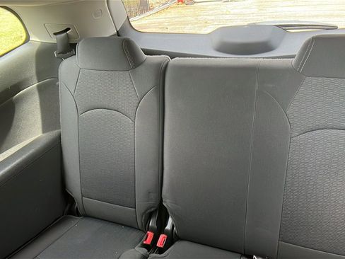 Used 2016 Chevrolet Traverse LT w/ Style and Technology Package image 22