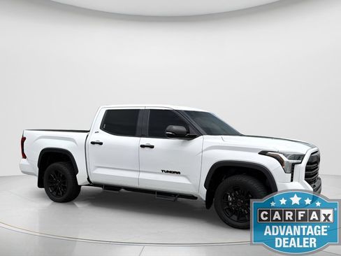 Used 2023 Toyota Tundra SR5 w/ SR5 Convenience Package AWD/4WD image 4