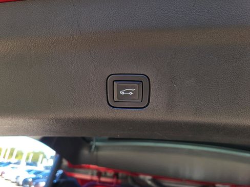 Used 2023 GMC Yukon AT4 image 11