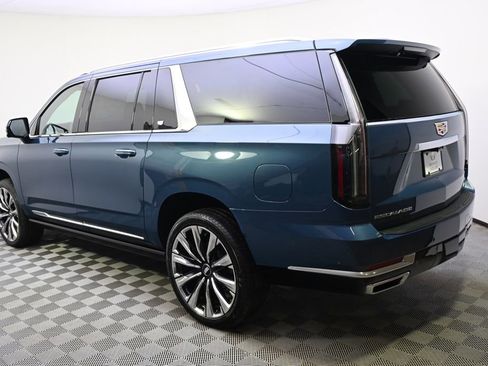 New 2026 Cadillac Escalade ESV Luxury w/ Touring Package image 3