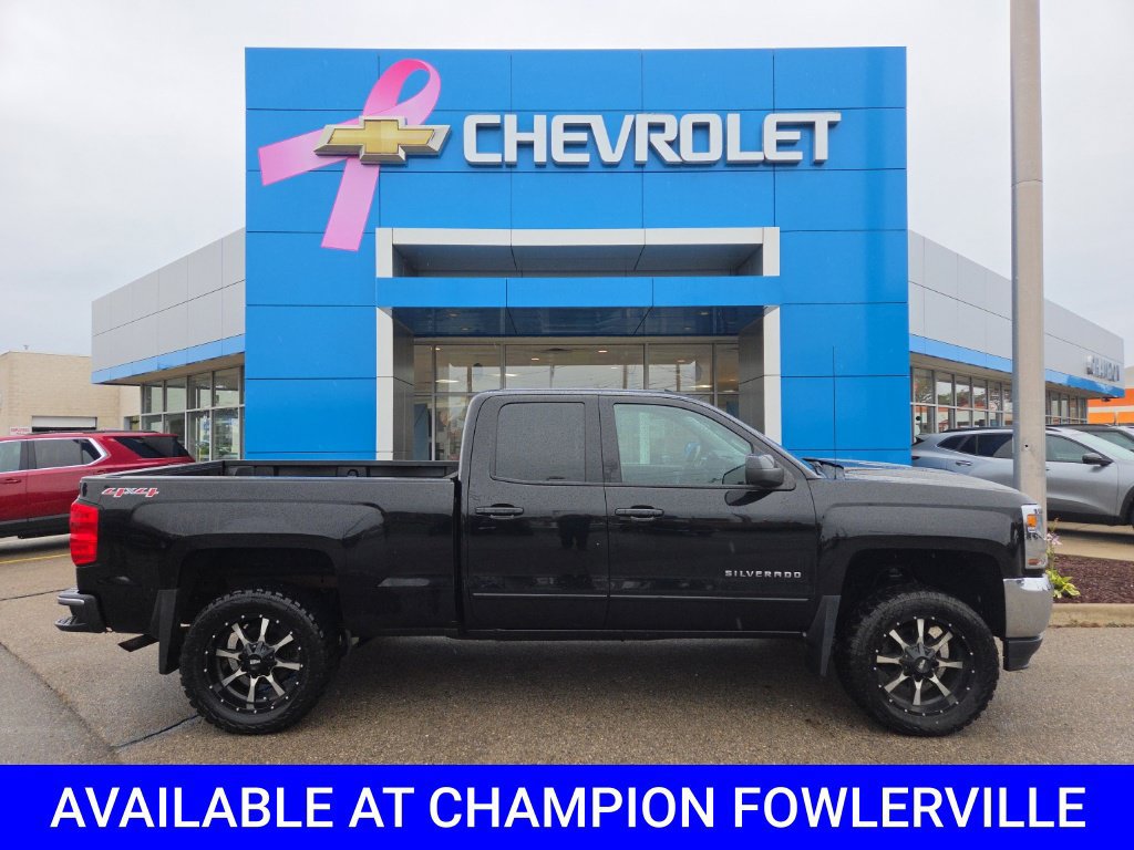 Used 2017 Chevrolet Silverado 1500 LT w/ All Star Edition AWD/4WD image 2