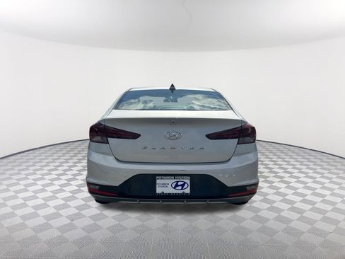 Used 2019 Hyundai Elantra SEL FWD image 6