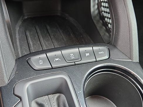 Used 2025 Chevrolet TrailBlazer LT image 28