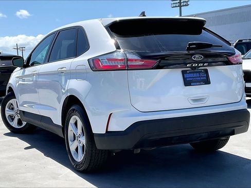 Certified 2021 Ford Edge SE FWD image 4
