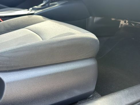 Used 2022 Toyota Corolla LE FWD image 24